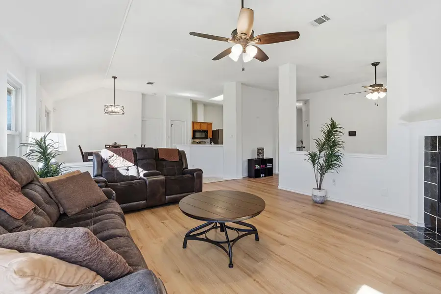 1203 Crossvine Way, Pflugerville, TX 78660 - Image #3