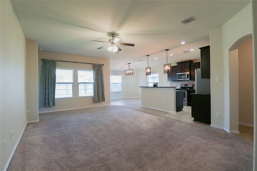 108 Igneous Ln, Jarrell, TX 76537 - #2