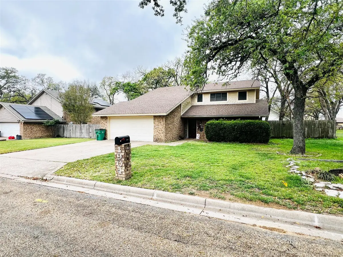 1904 N Hoover Ave, Cameron, TX 76520 - #1