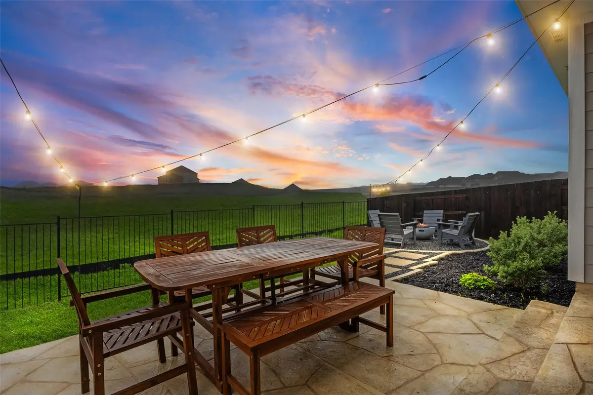 858 Papaya Dr, Buda, TX 78610 - #1