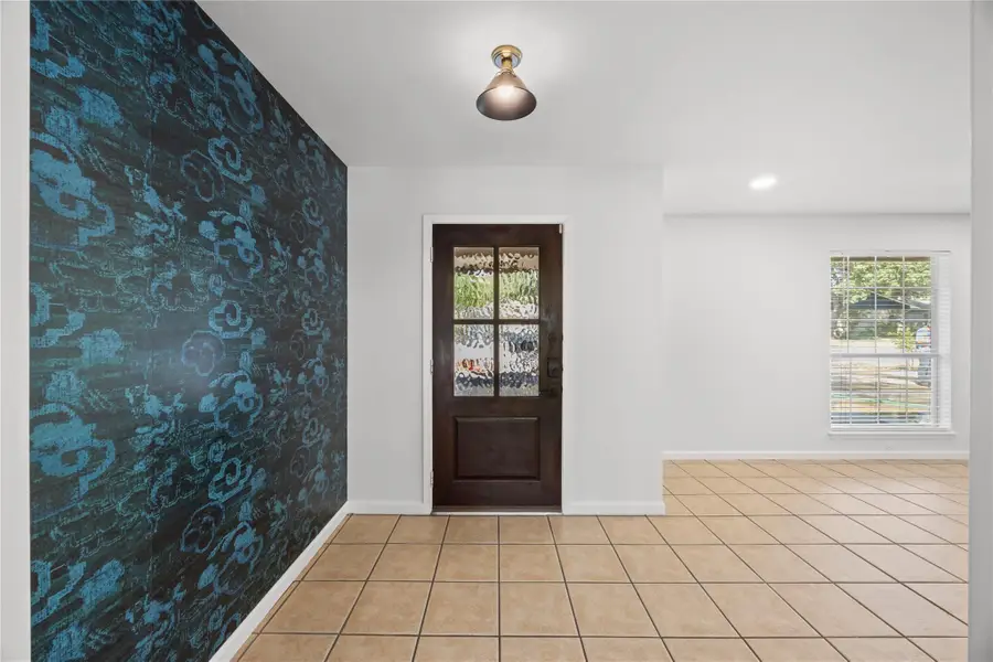 507 Heather Dr, Round Rock, TX 78664 - Image #2