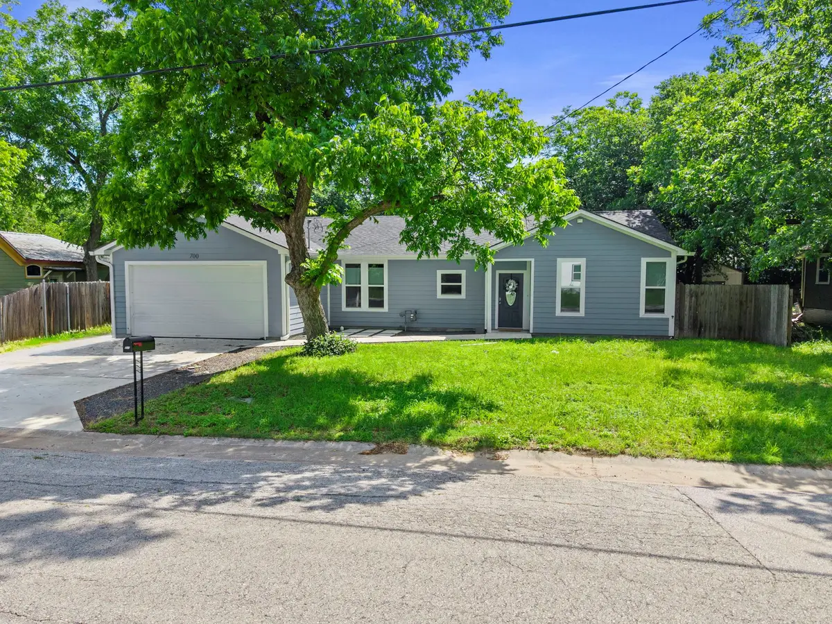 700 S Church St, Lockhart, TX 78644 - #1