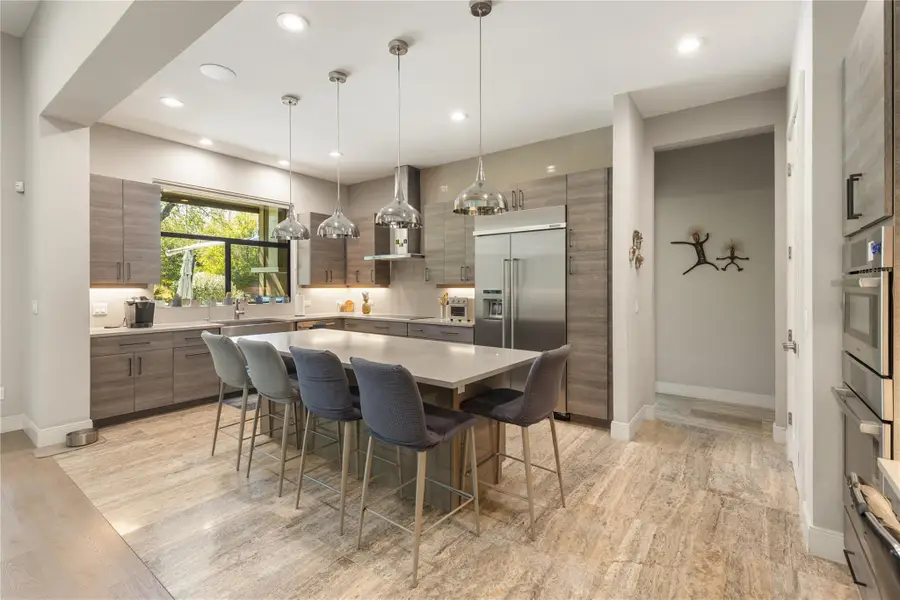 5615 Mccarty Ln, Austin, TX 78749 - #3