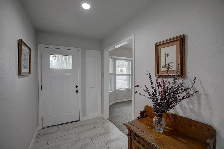 303 Shady Oak Dr, Georgetown, TX 78628 - #2