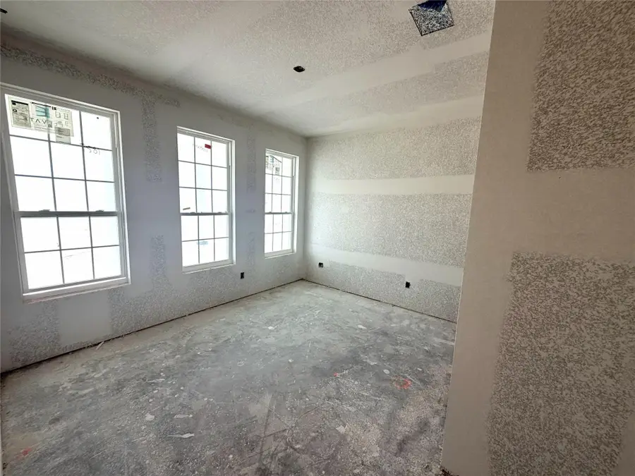 300 Boatright Blvd, Jarrell, TX 76537 - #2