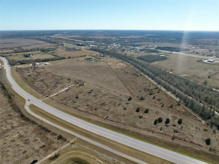 2747 21 E Highway E, Paige, TX 78659 - #3