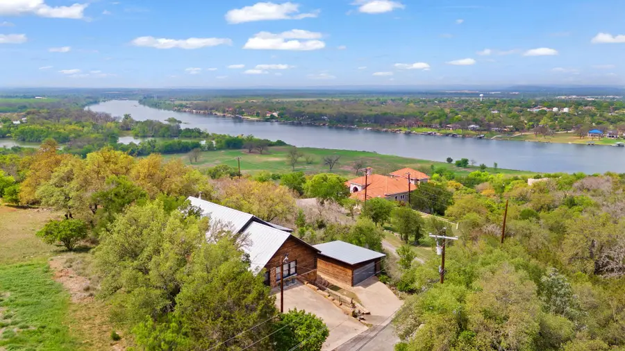 210 Circle Rd, Marble Falls, TX 78657 - Image #2