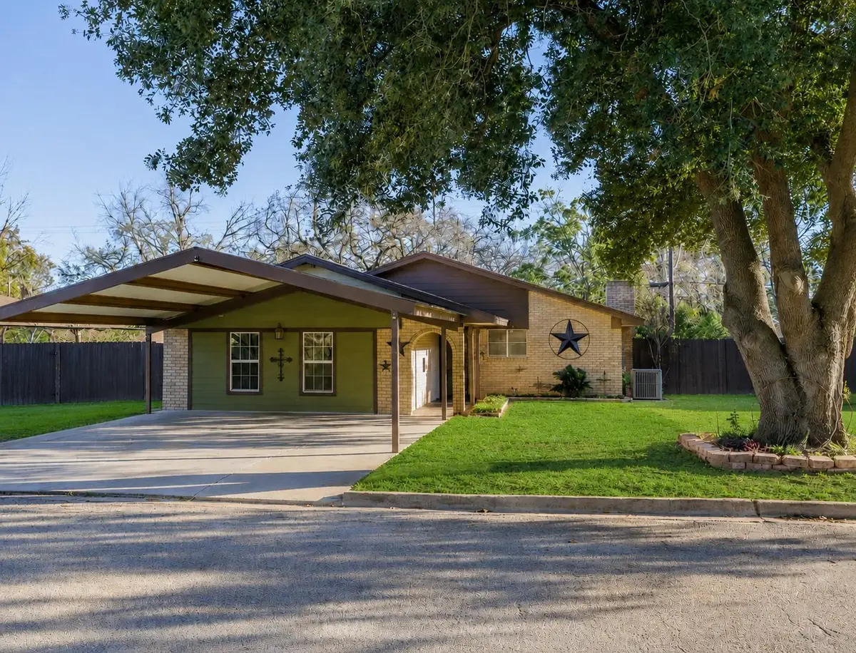 1603 Alcoa Ave, Rockdale, TX 76567 - #1