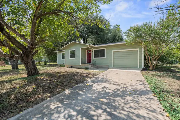 22 Park Ln, Lampasas, TX 76550