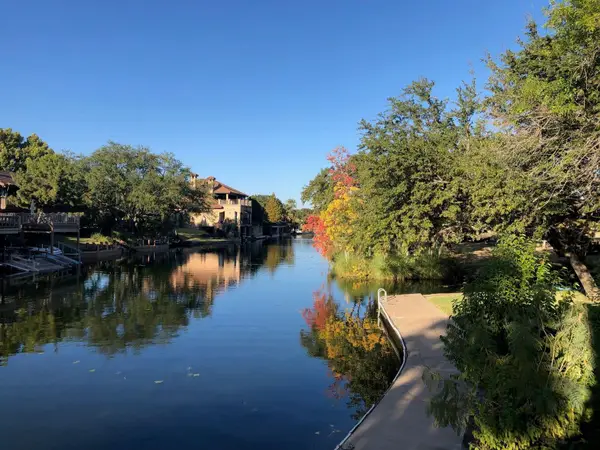 104 Horseshoe Bay Blvd #5, Horseshoe Bay, TX 78657