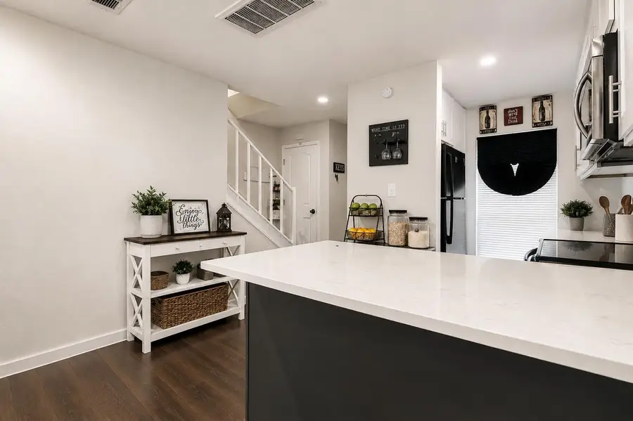 3814 Southway Dr #D, Austin, TX 78704 - #3