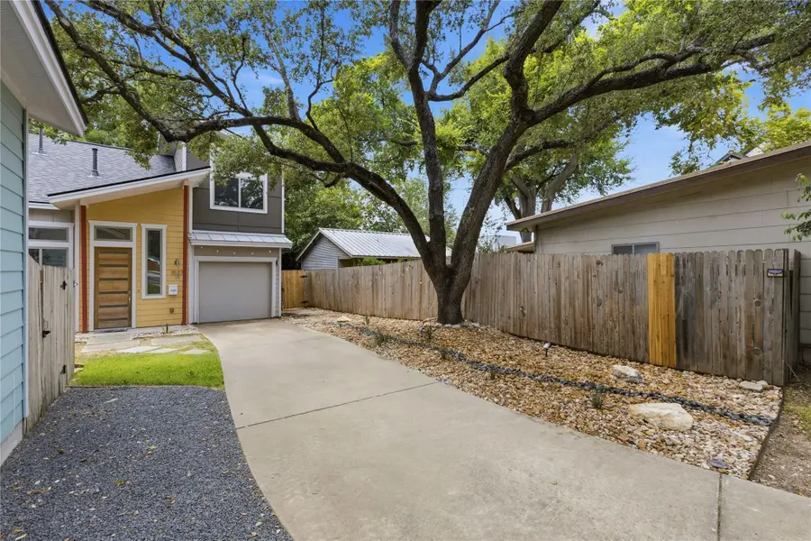 1527 Madison Ave #B, Austin, TX 78757 - #2