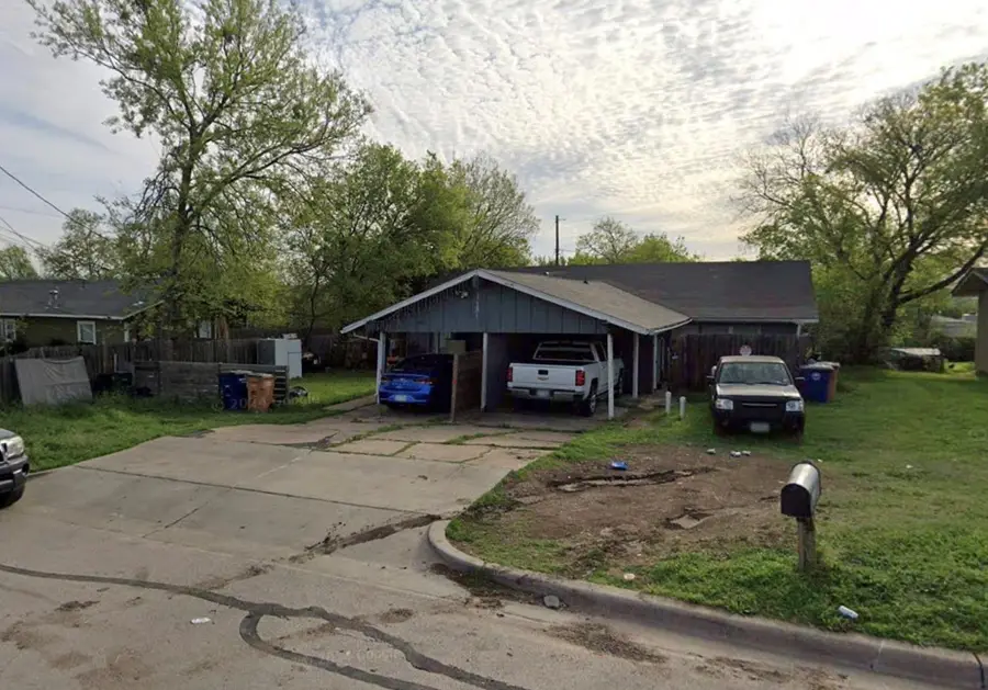 6305 Arnold Dr, Austin, TX 78723 - Image #2