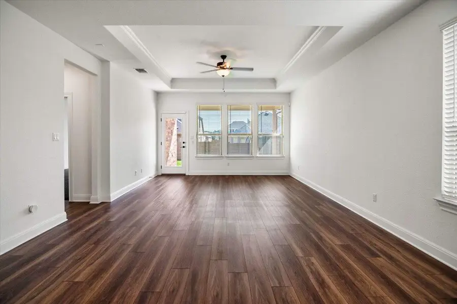 104 Raleigh Dr, Georgetown, TX 78633 - #3