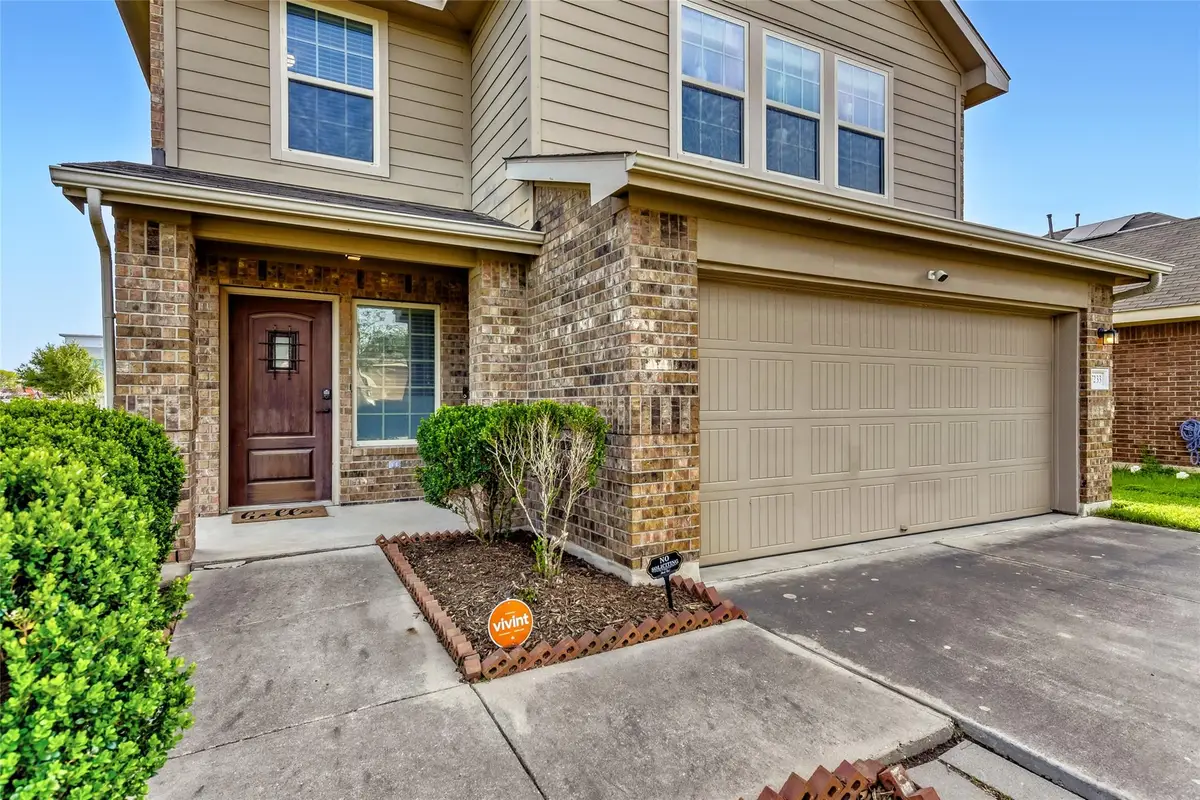 7233 Crestone Rd, Austin, TX 78744 - #1
