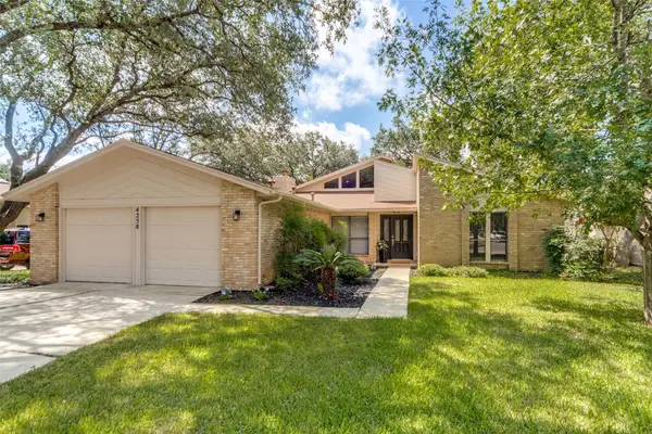 4258 Tall Elm Woods, San Antonio, TX 78249