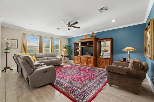 1212 Euless Ln, Leander, TX 78641