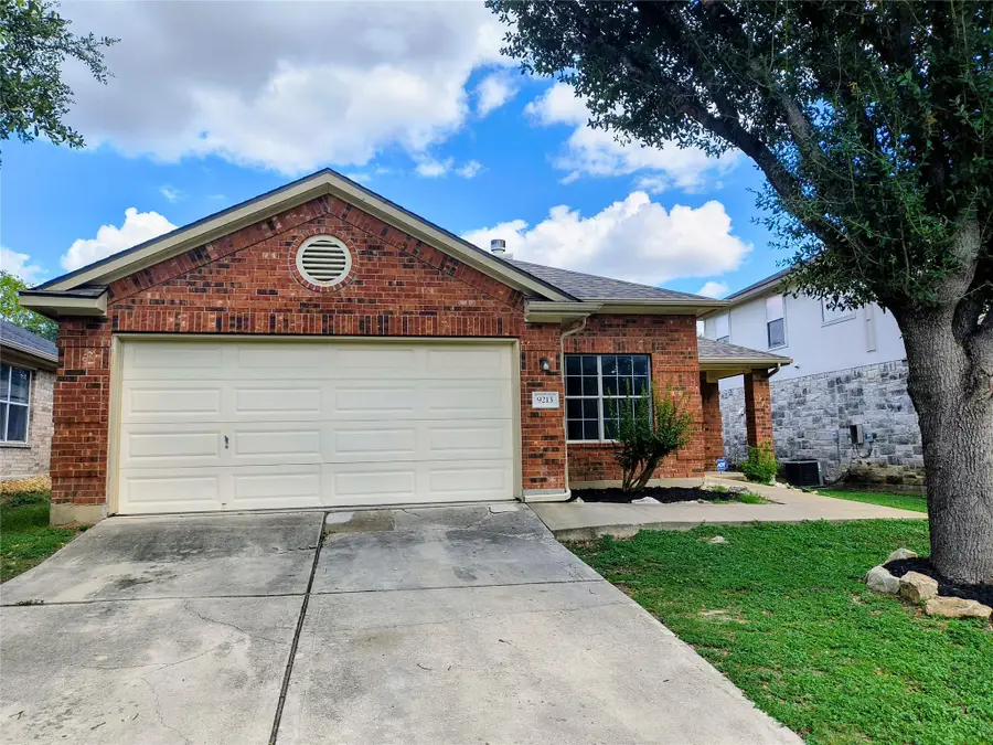 9213 Pioneer Forest Dr, Austin, TX 78744 - #3