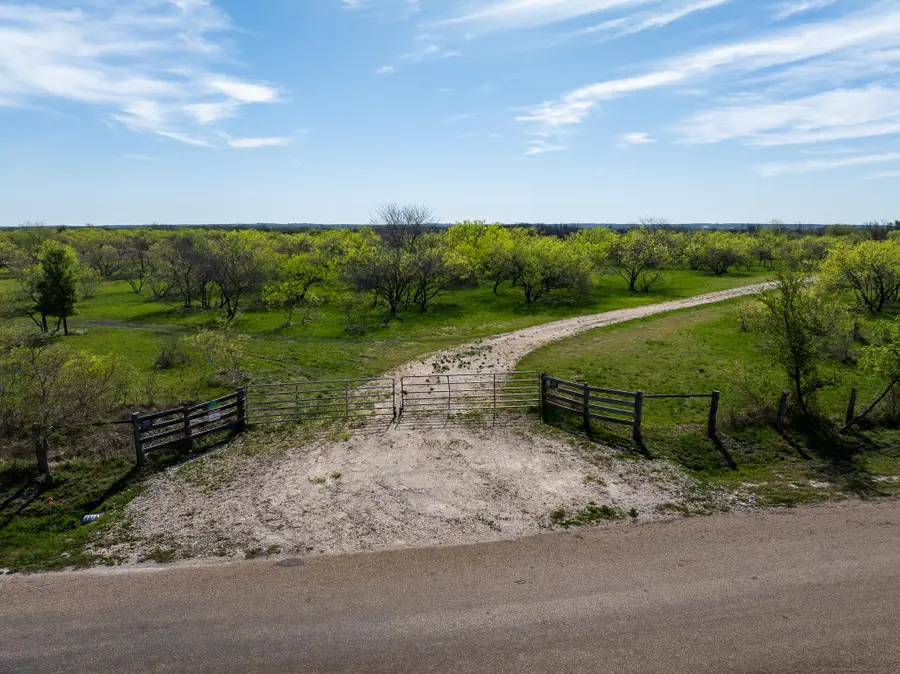 1435 County Road 429, Rockdale, TX 76567 - #2