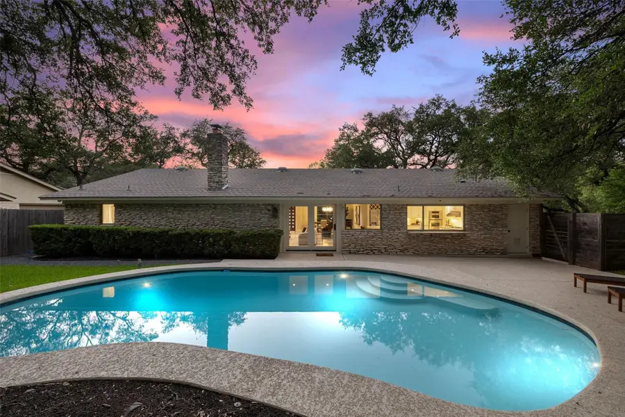 8805 Point West Dr, Austin, TX 78759 - #2