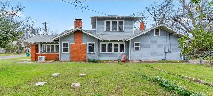 501 E 6th St, Cameron, TX 76520 - #3
