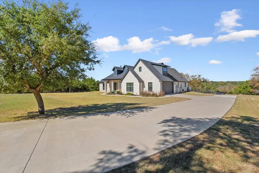 1250 E Creekview Dr, Salado, TX 76571 - Image #2