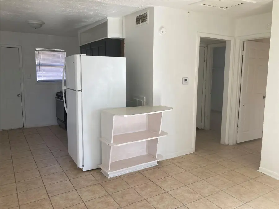 205 E Hoover Ave, Killeen, TX 76541 - #3