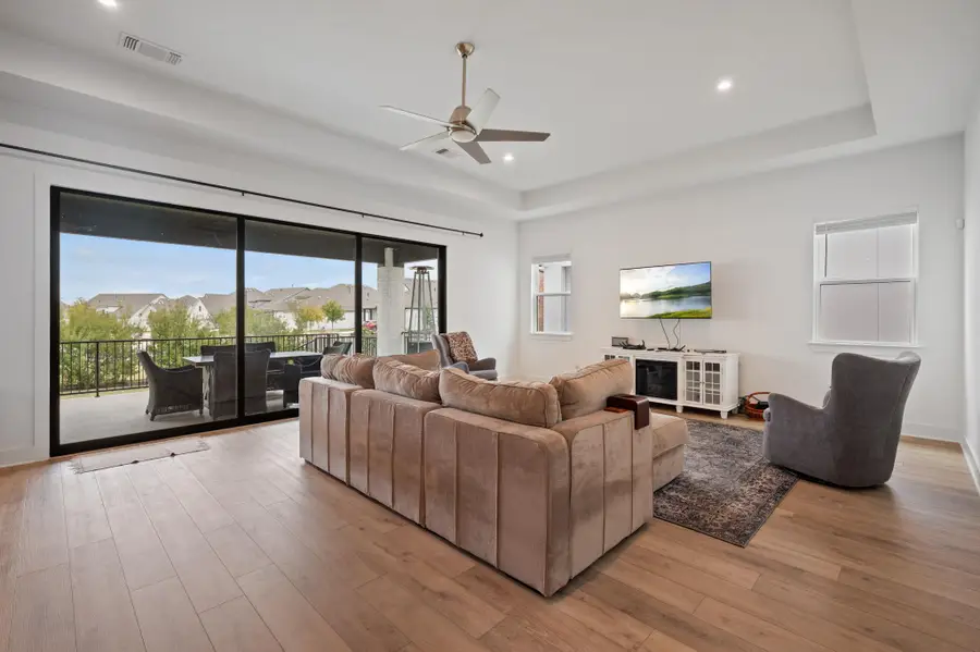 616 Hallwood Dr, Liberty Hill, TX 78642 - Image #3