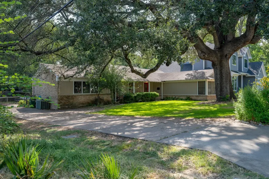 2402 Elmglen Dr, Austin, TX 78704 - #2