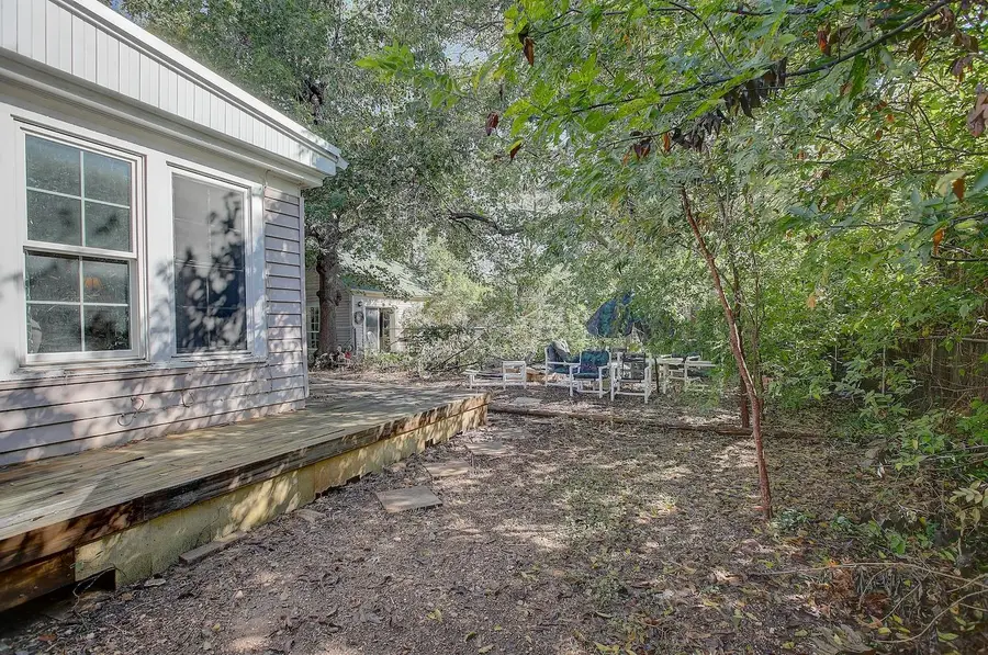 905 S Walnut St, Georgetown, TX 78626 - #3