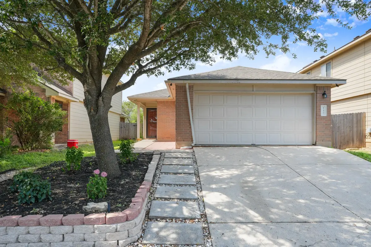 137 Hillhouse Ln, Manchaca, TX 78652 - #1