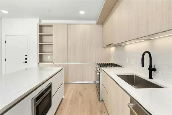 2209 S 1st St #332, Austin, TX 78704