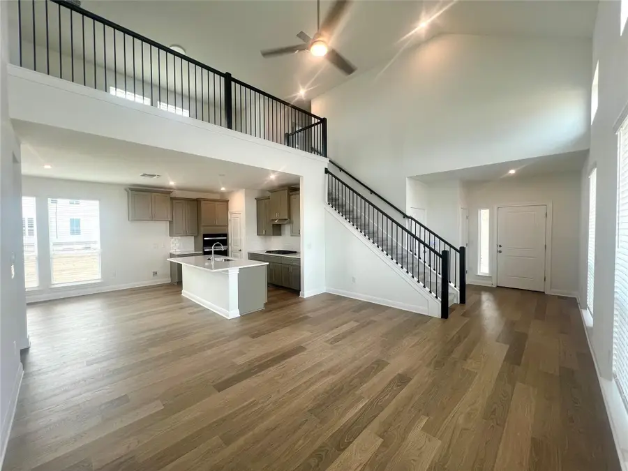 319 Young St, Buda, TX 78610 - #2