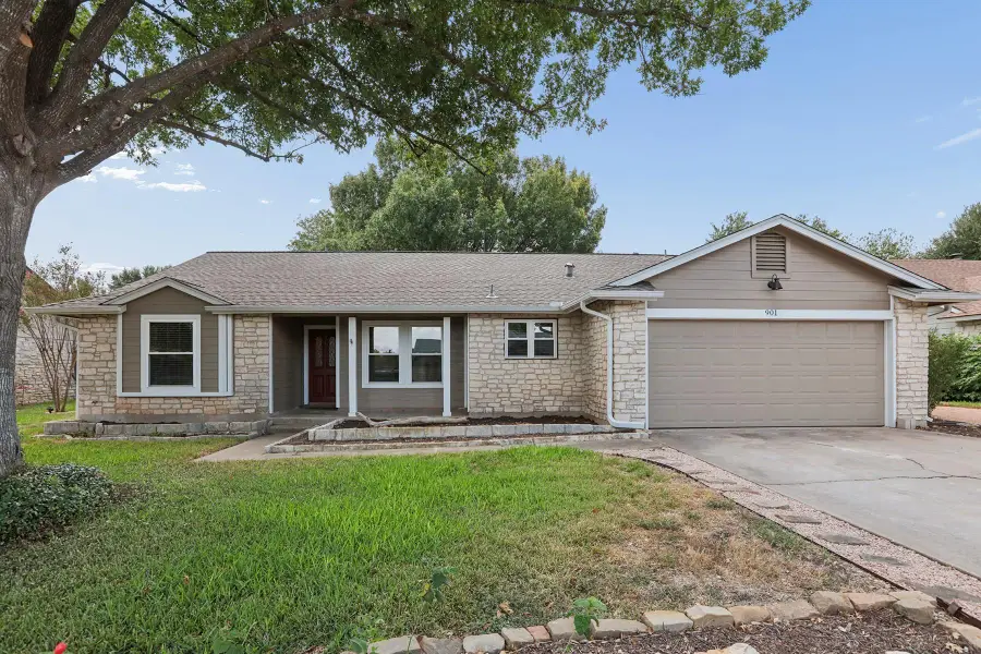 901 Ramble Creek Dr, Pflugerville, TX 78660 - #2
