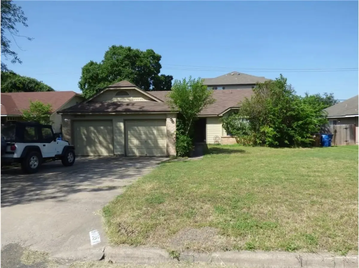 8706 Pineridge Dr #A, B, Austin, TX 78729 - Image #1