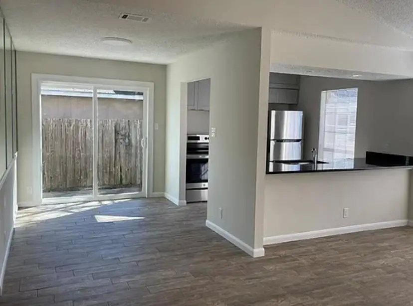 8706 Pineridge Dr #A, B, Austin, TX 78729 - Image #3