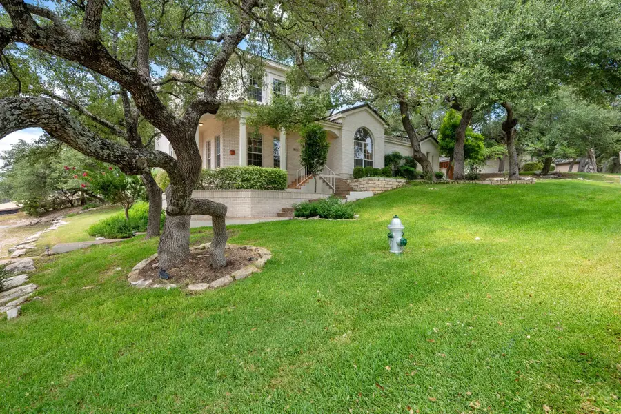 501 Rolling Green Dr, Lakeway, TX 78734 - #2
