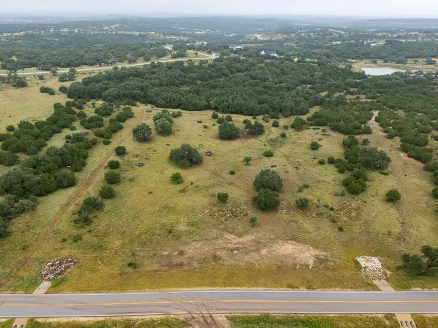 341 Flying Owl Dr, Johnson City, TX 78636 - #2