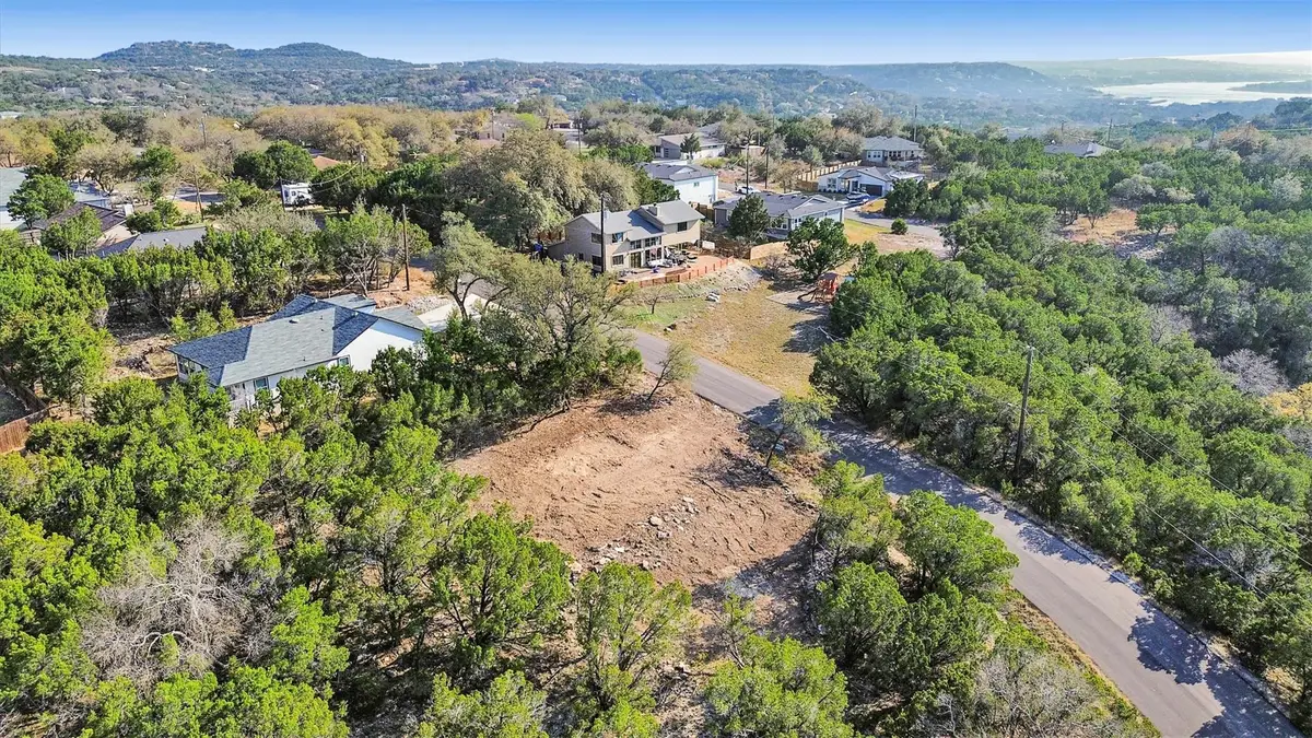 8016 Flintlock Cir, Lago Vista, TX 78645 - #1