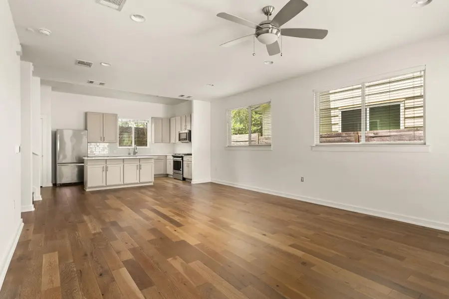 6800 Menchaca Rd #9, Austin, TX 78745 - #3