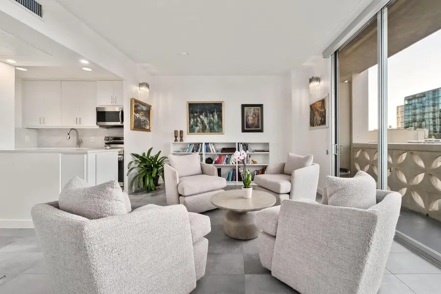 1801 Lavaca St #7B, Austin, TX 78701 - Image #3