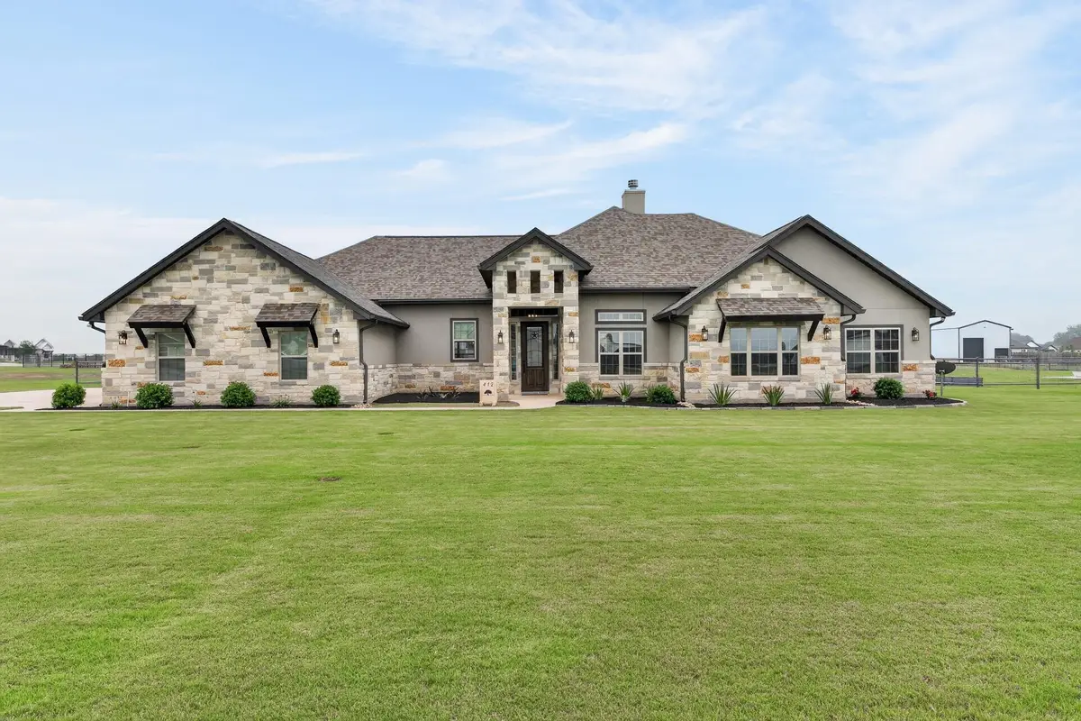 412 Farmstead Dr, Seguin, TX 78155 - #1