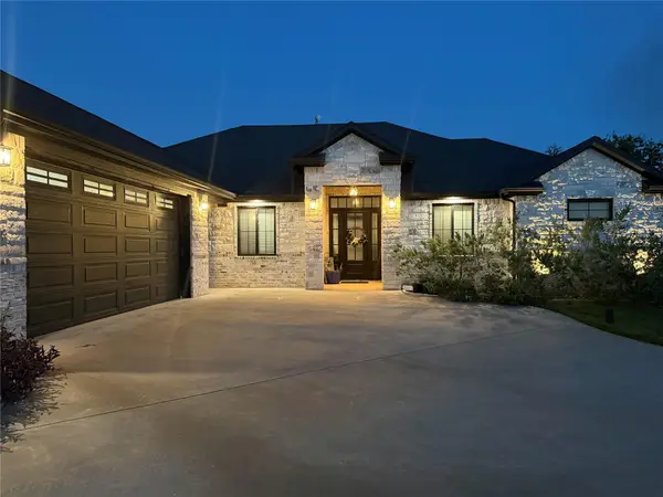 27125 Whispering Meadow Dr, Whitney, TX 76692