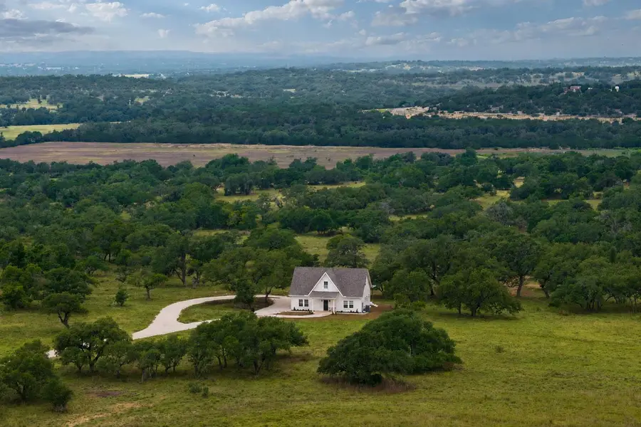 105 Colette Ln, Blanco, TX 78606 - #3