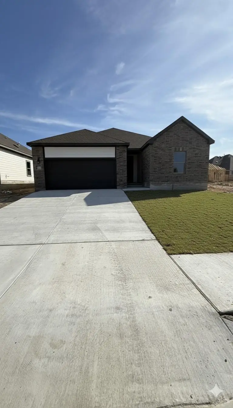 13613 Gray Landing Dr, Elgin, TX 78621 - Image #1