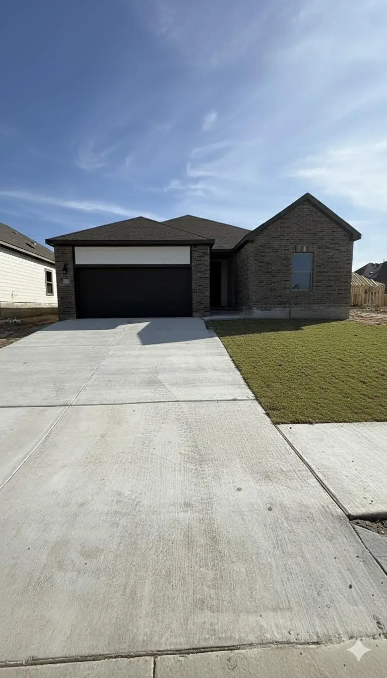 13613 Gray Landing Dr, Elgin, TX 78621 - Image #2