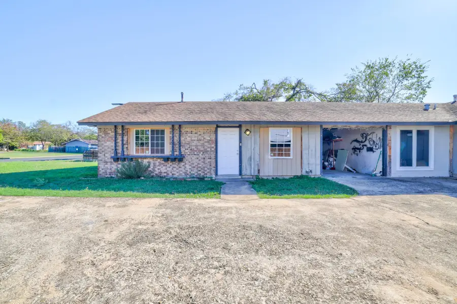 205 Liverpool Dr, Austin, TX 78745 - #2