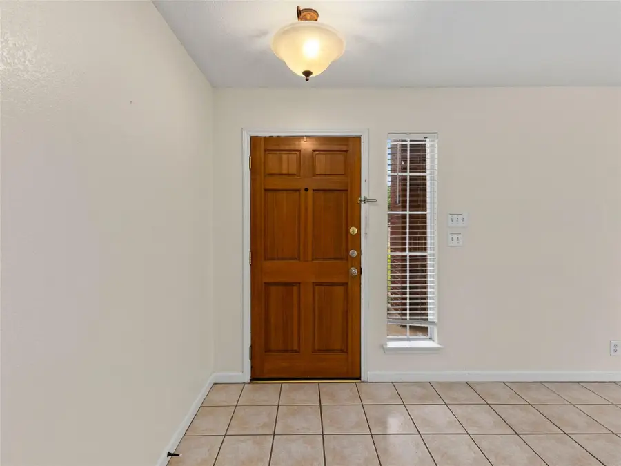 7307 Belmont Pl, San Antonio, TX 78240 - #3