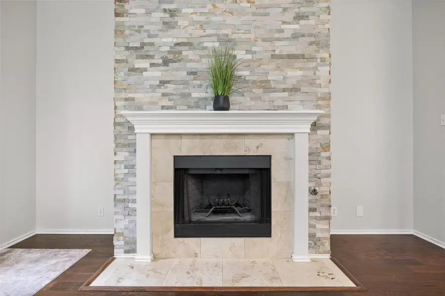 8610 Axis Dr, Austin, TX 78749 - #3