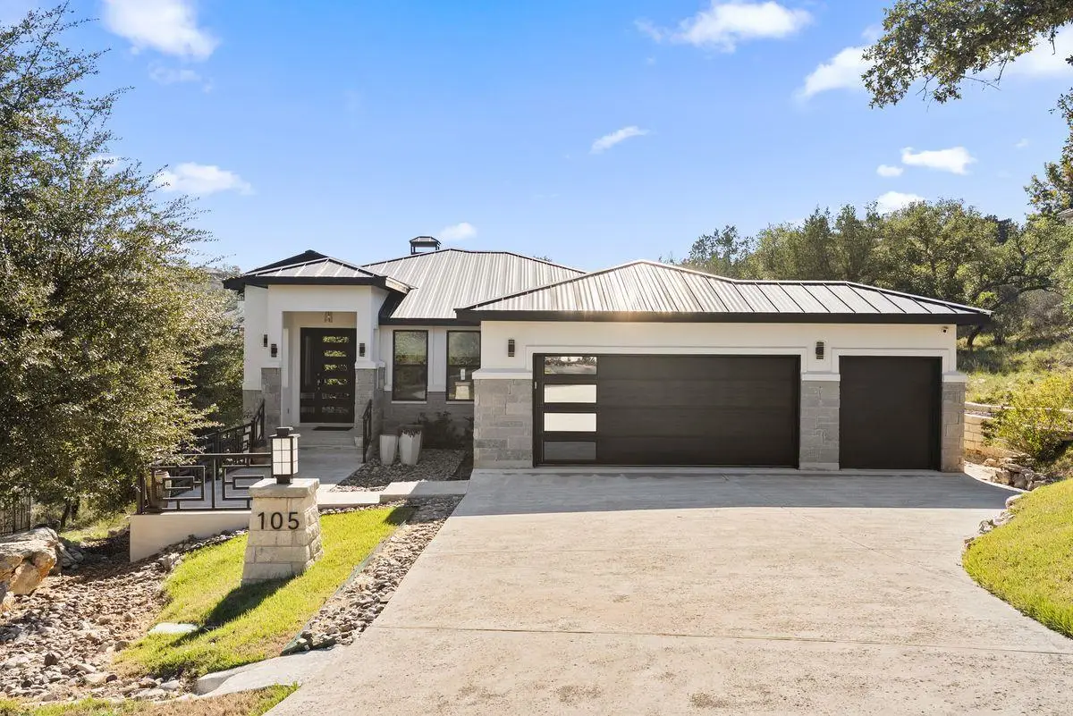 105 Golden Eagle, Horseshoe Bay, TX 78657 - Image #1